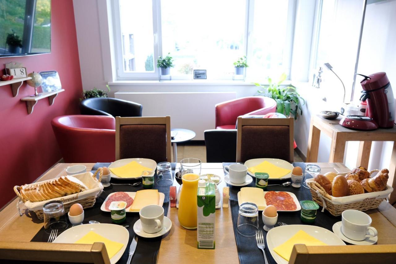 Bed And Breakfast Mentari Gent Exteriör bild